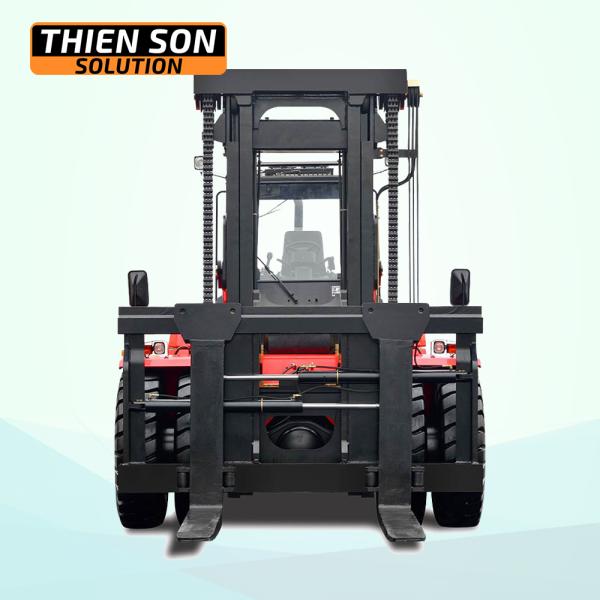 Xe nâng 30 tấn