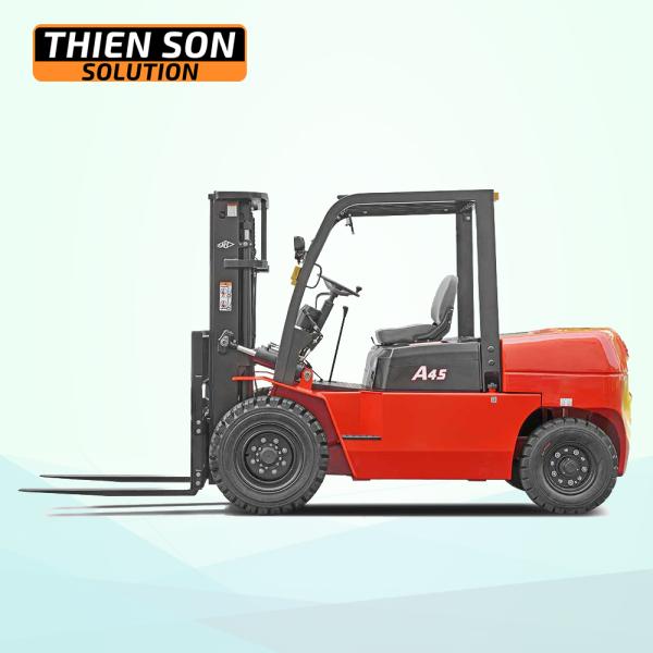 Xe nâng dầu 4.5 tấn