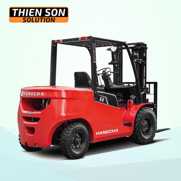 Xe nâng dầu 5 tấn
